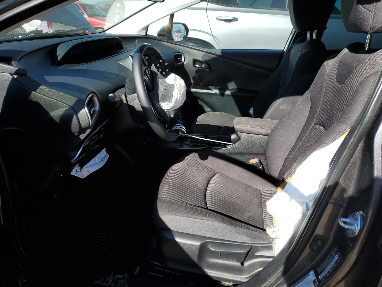 2022 Toyota Prius - Image 7