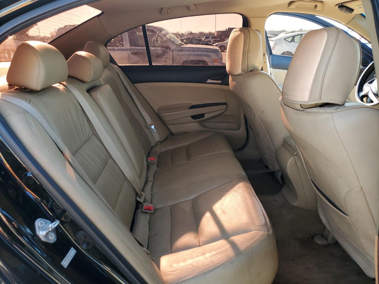 2012 Honda Accord - Image 10