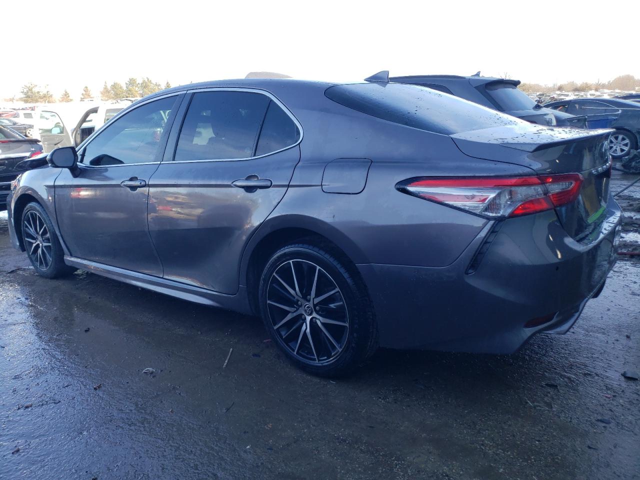 4T1G11AKXNU697495 TOYOTA CAMRY 2022
