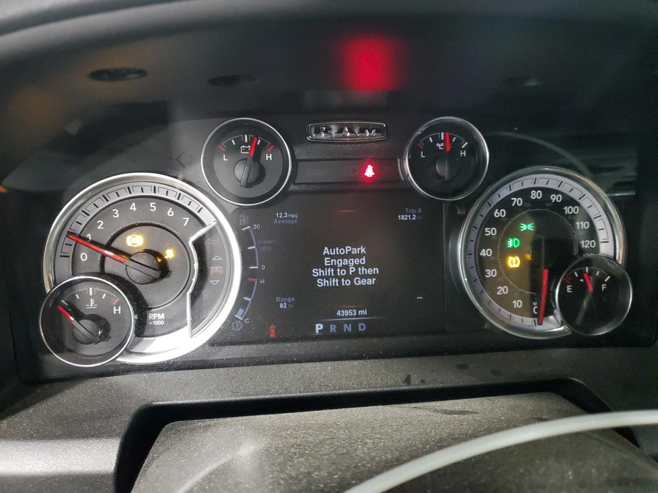 2020 RAM 1500 - Image 9
