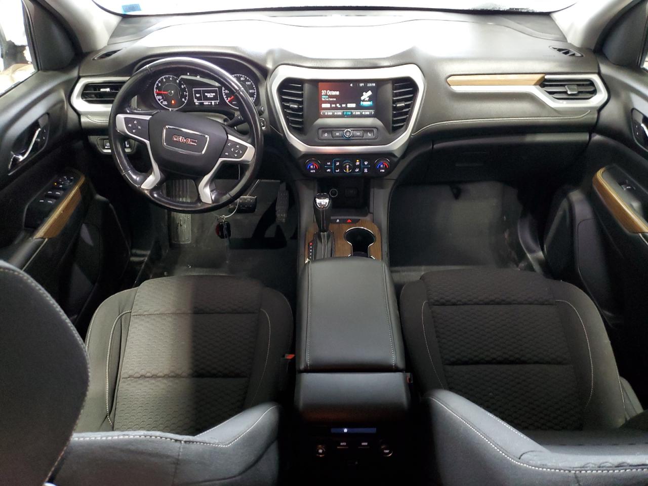 2017 GMC Acadia - Image 8