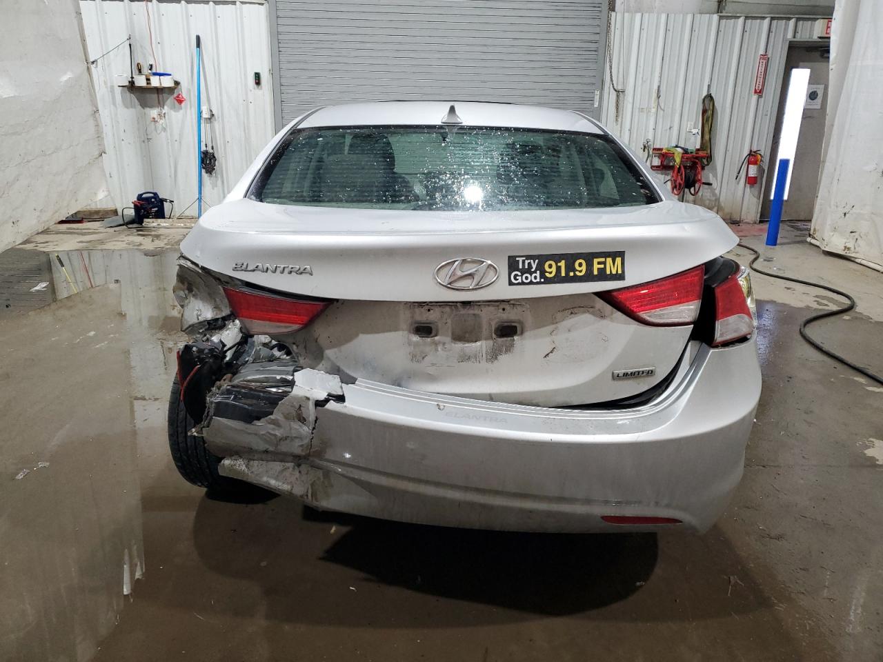 2012 Hyundai Elantra - Image 6