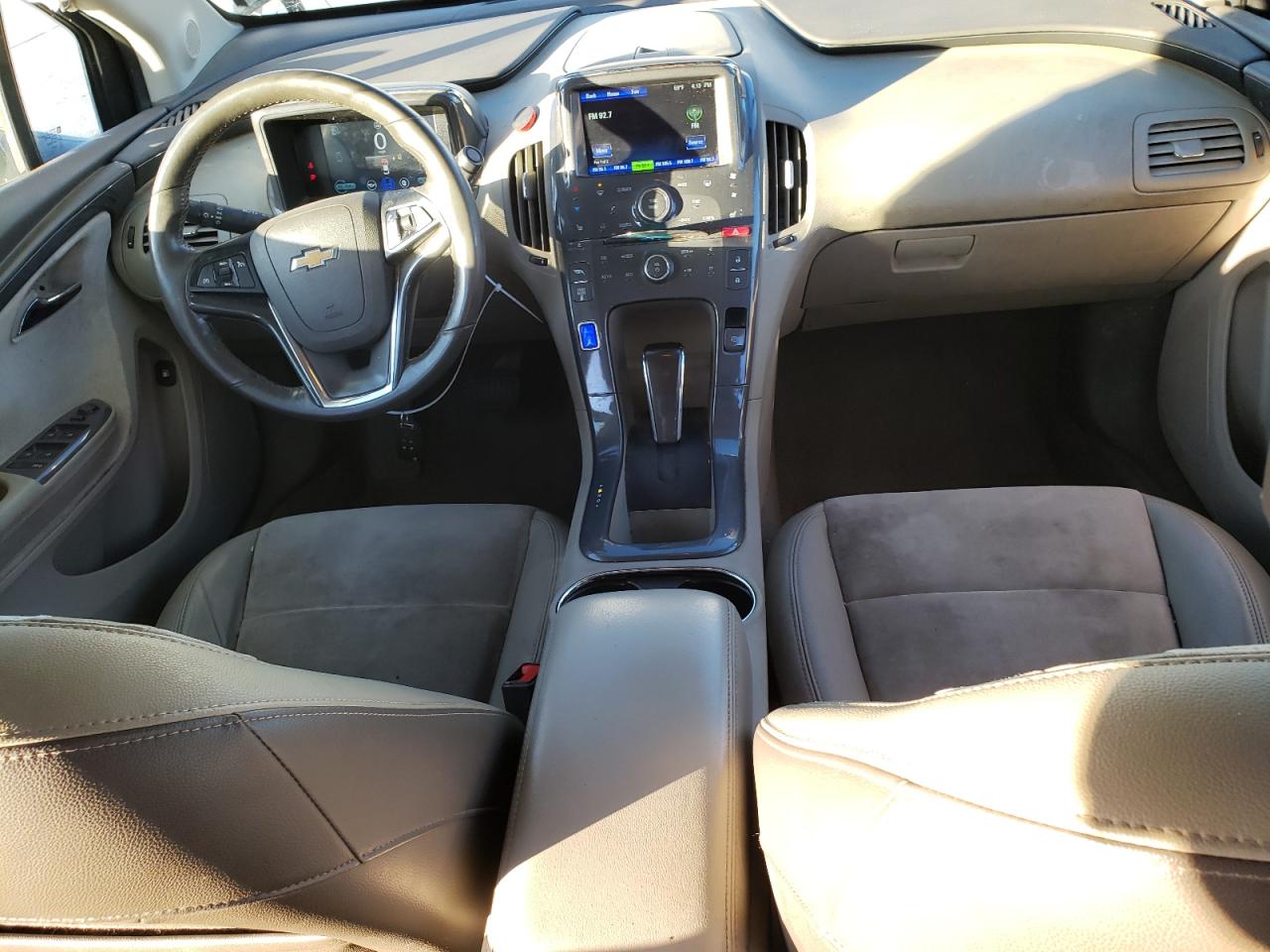 2014 Chevrolet Volt - Image 8