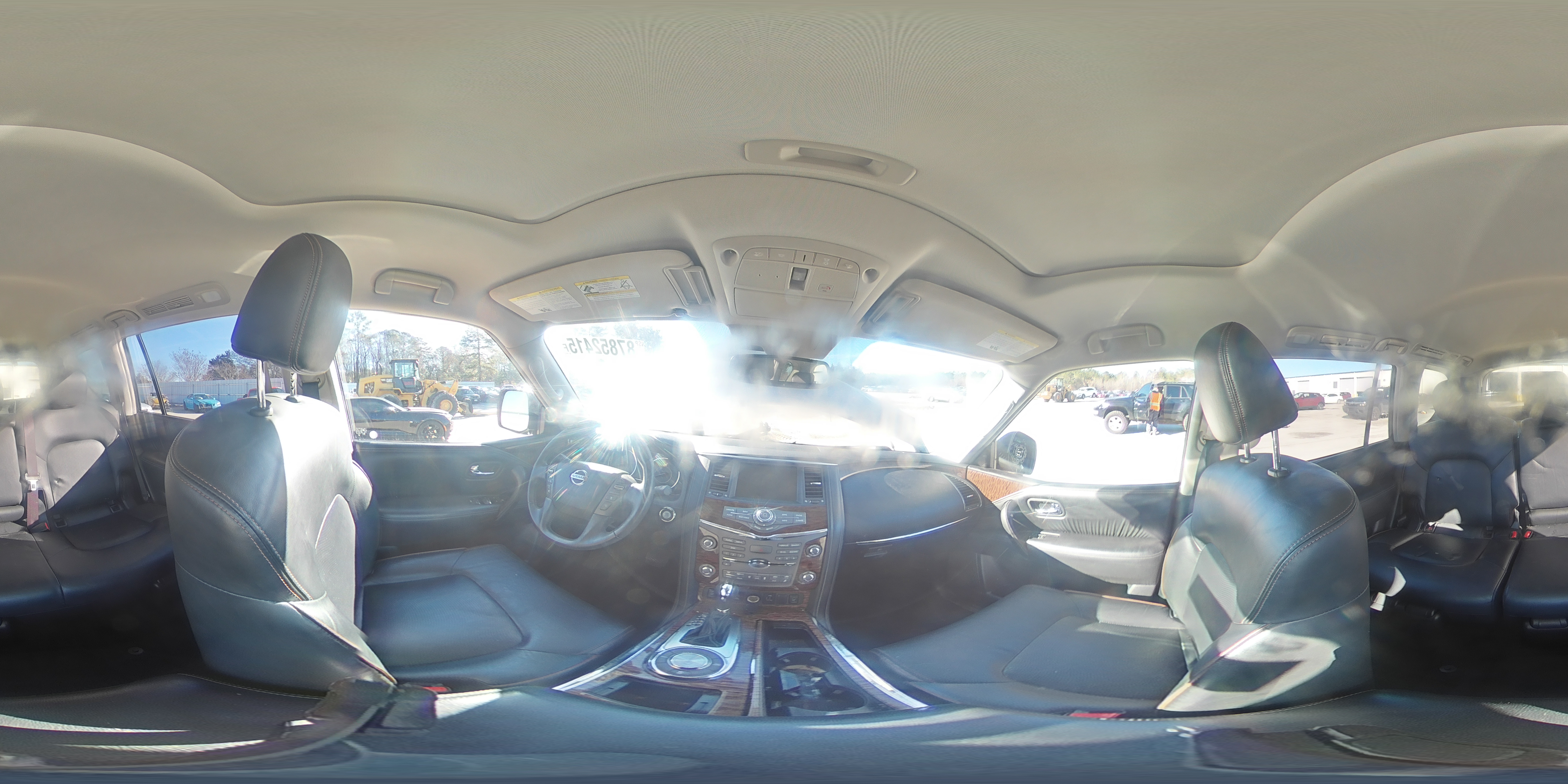 2020 Nissan Armada - Image 13