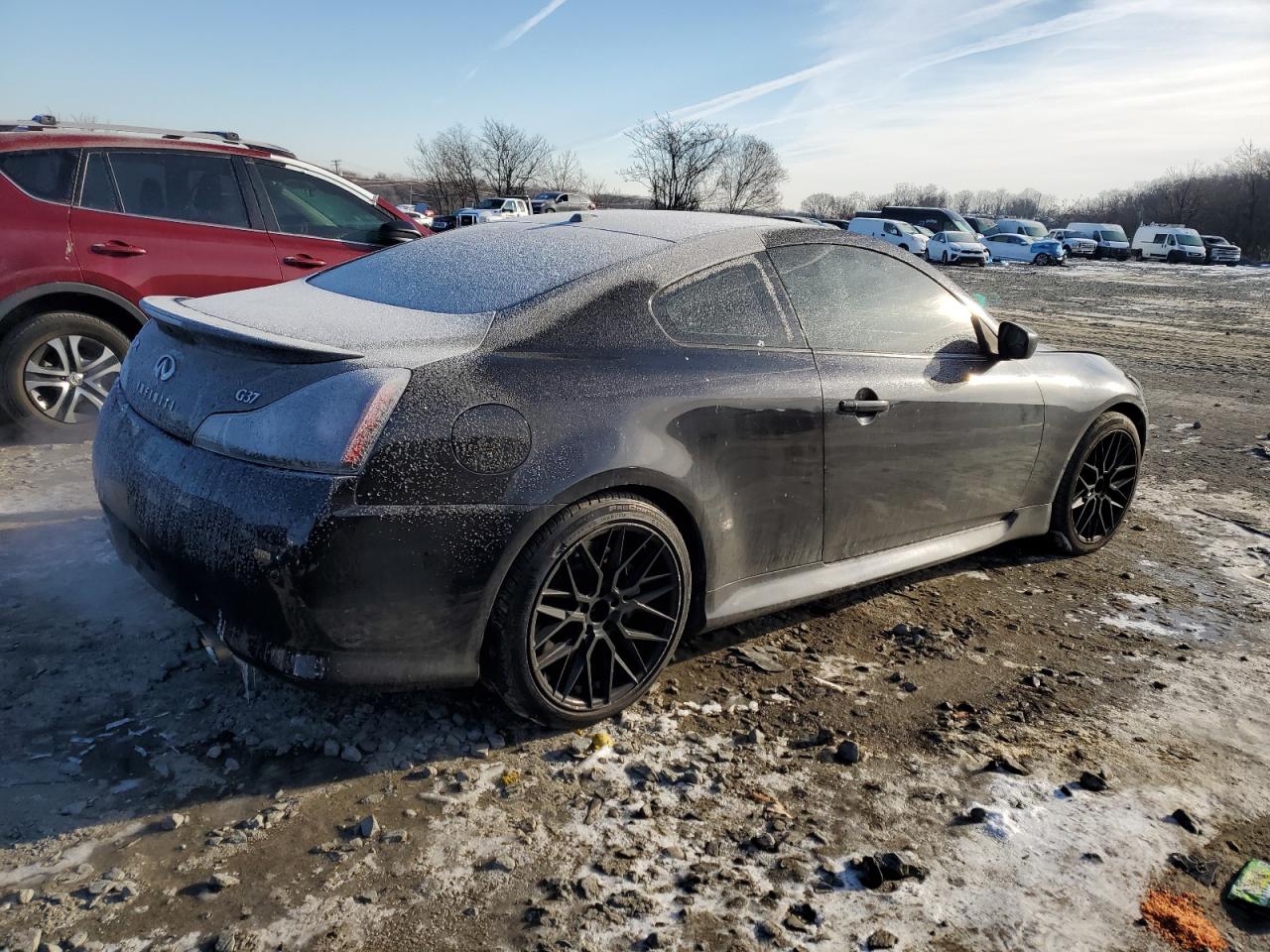 2011 Infiniti G - Image 3