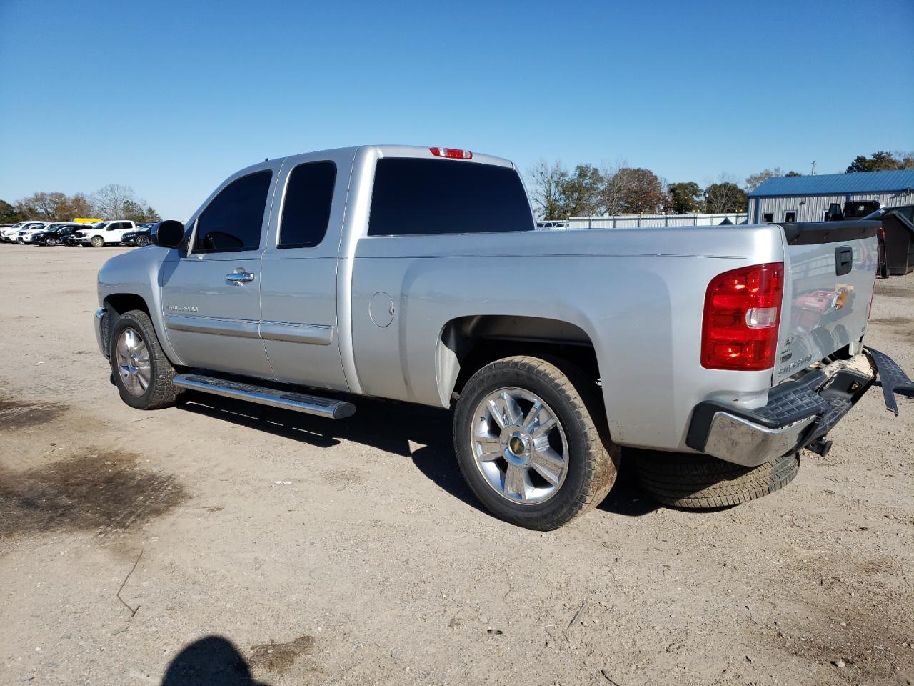 2012 Chevrolet Silverado - Image 2