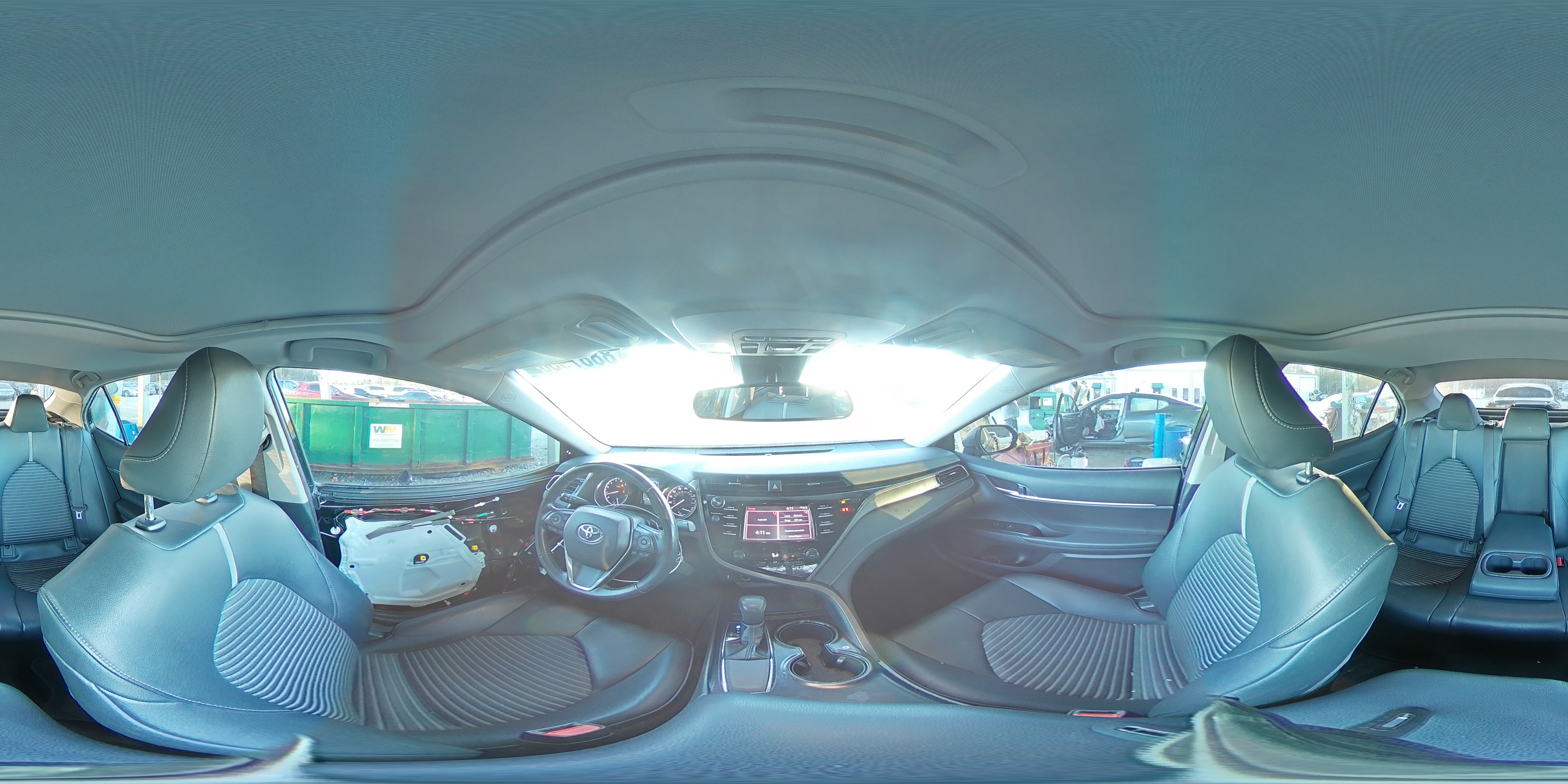 2019 Toyota Camry - Image 13