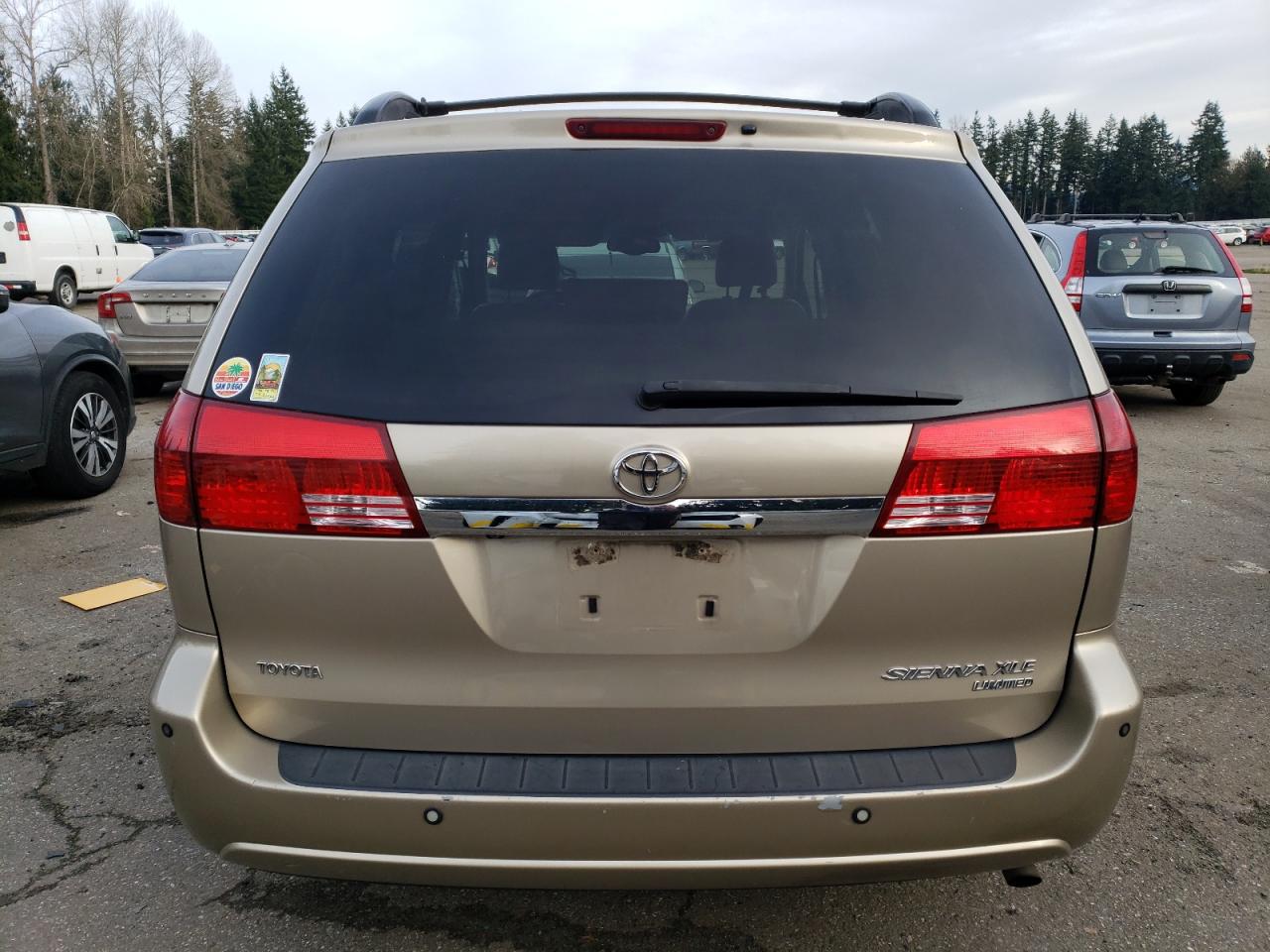 2004 Toyota Sienna - Image 6