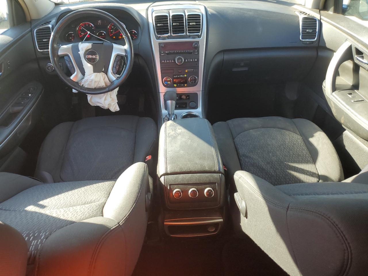 2008 GMC Acadia - Image 8
