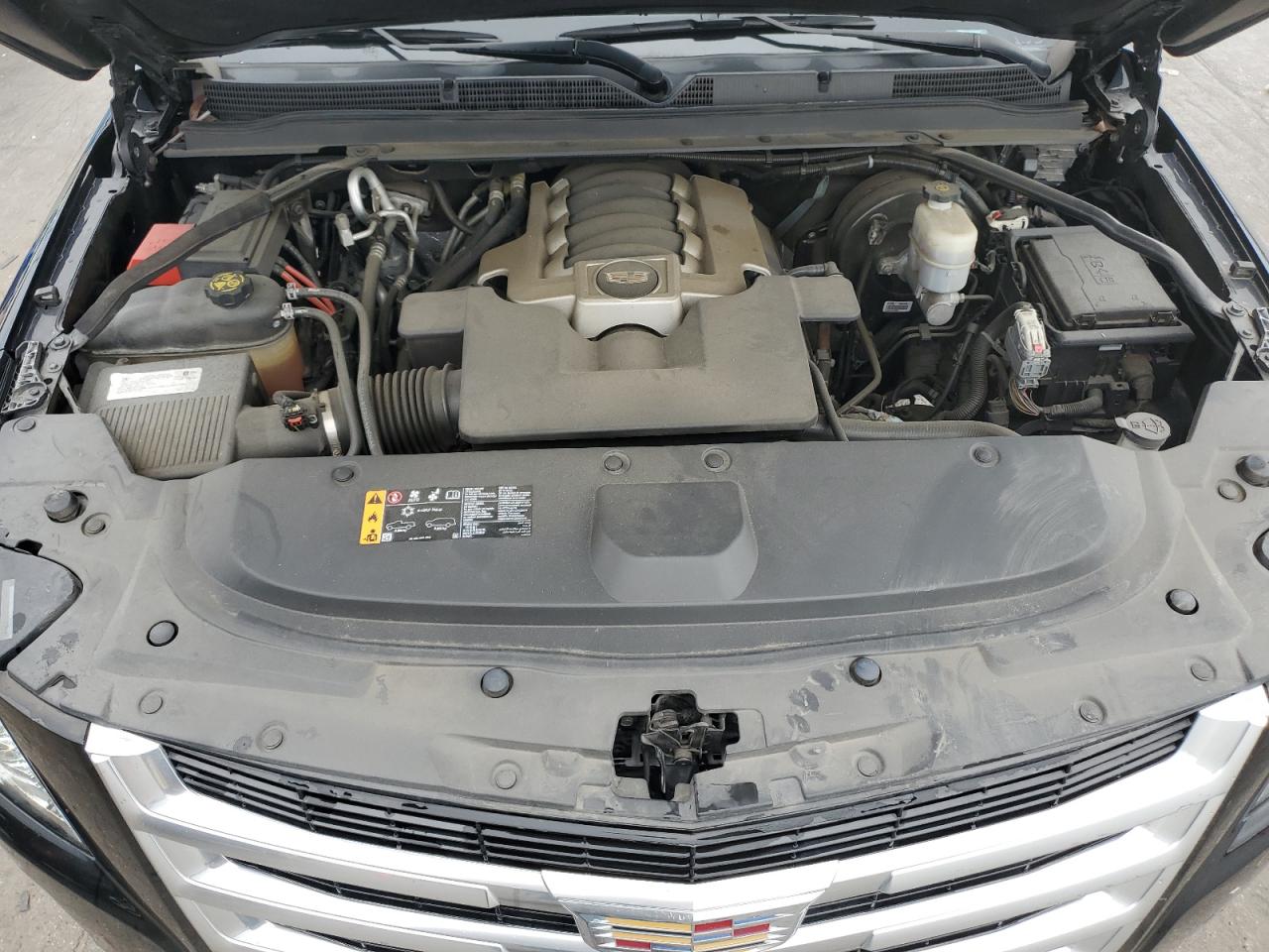2019 Cadillac Escalade - Image 12