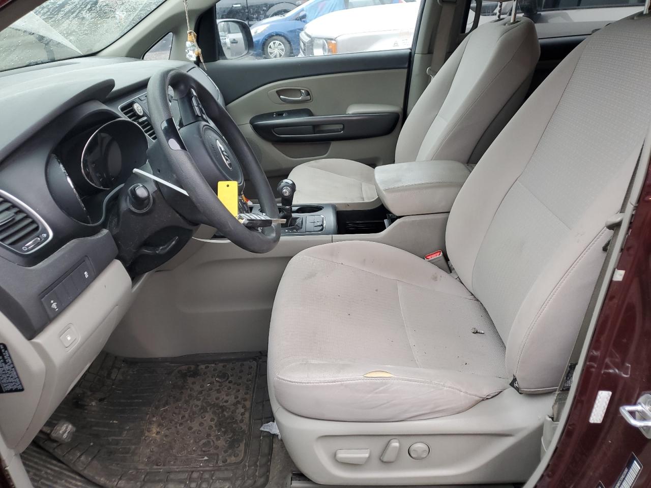 2017 Kia Sedona - Image 7