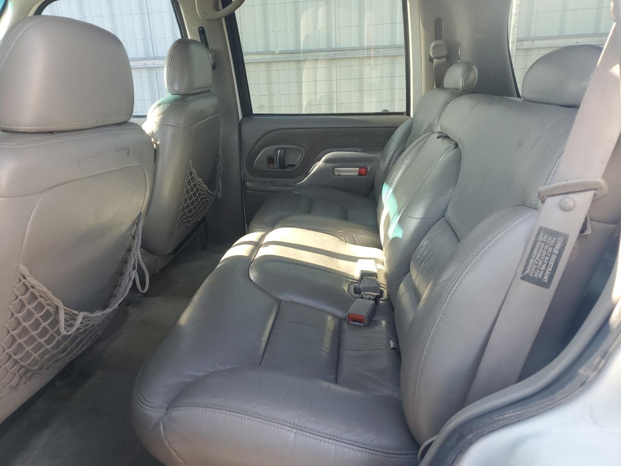 1997 Chevrolet Tahoe - Image 11