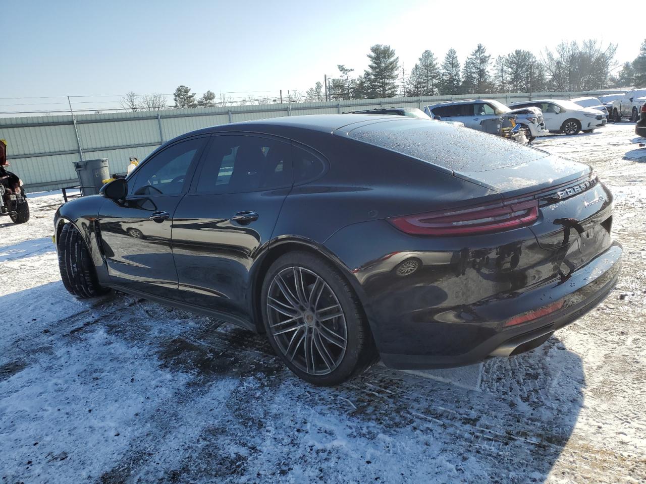 2018 Porsche Panamera - Image 2