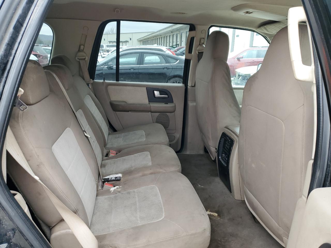 2003 Ford Expedition - Image 11