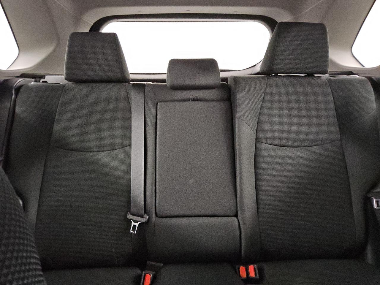 2024 Toyota RAV 4 - Image 10