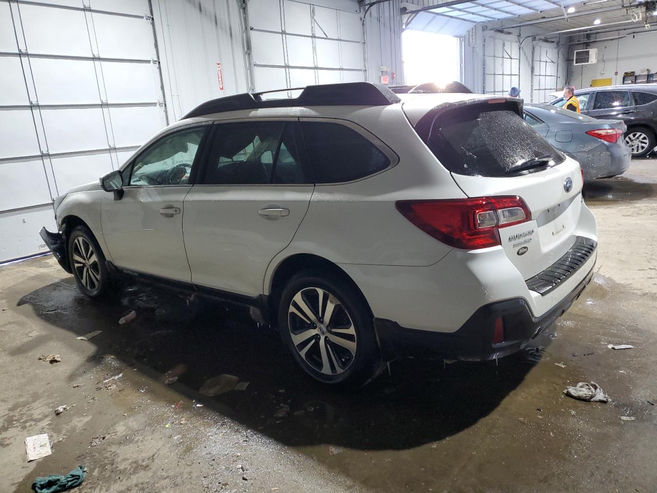 2018 Subaru Outback - Image 2