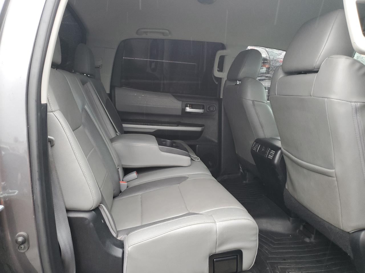 2021 Toyota Tundra - Image 10