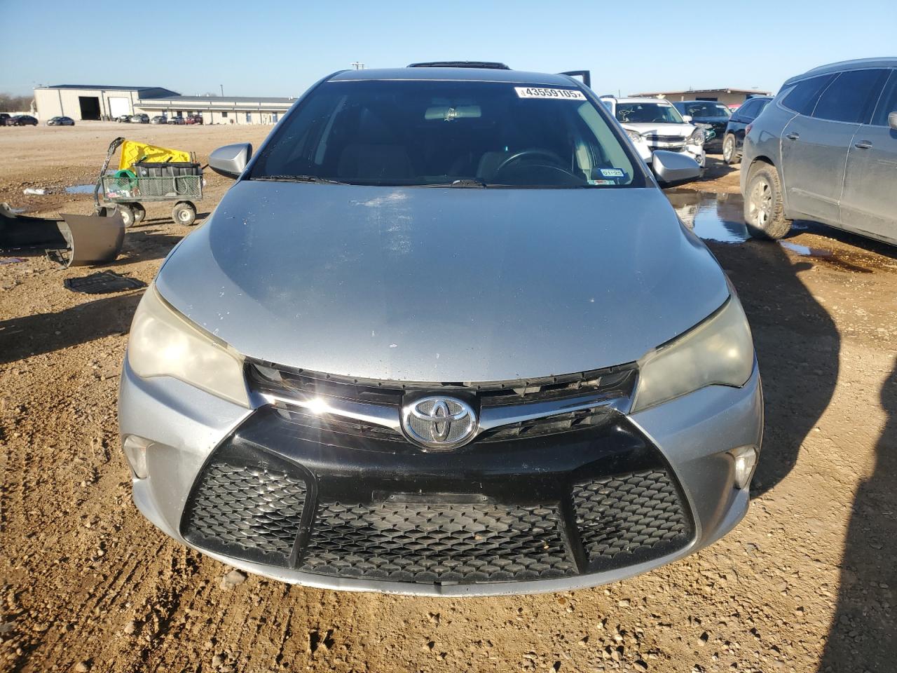 2015 Toyota Camry - Image 5