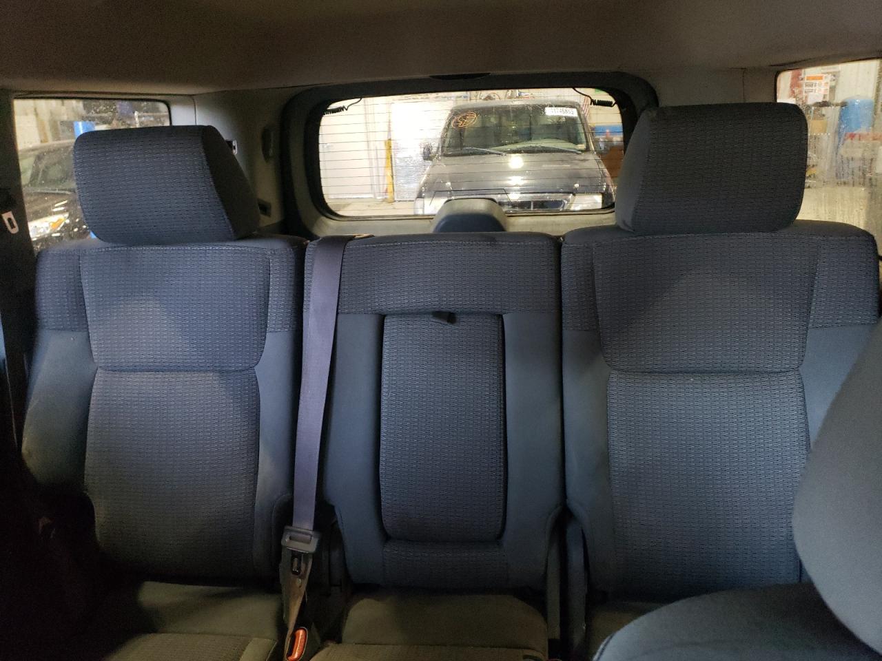 2006 Jeep Commander - Image 10