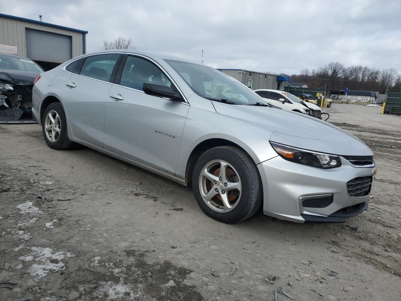 2018 Chevrolet Malibu - Image 4