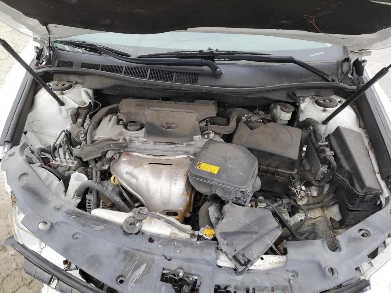 2014 Toyota Camry - Image 12