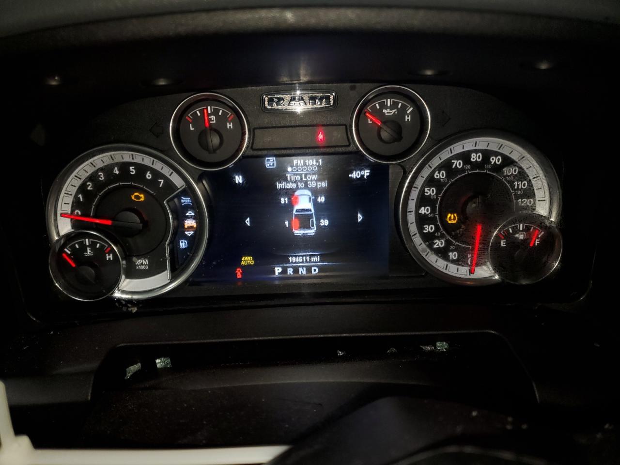 2013 RAM 1500 - Image 9