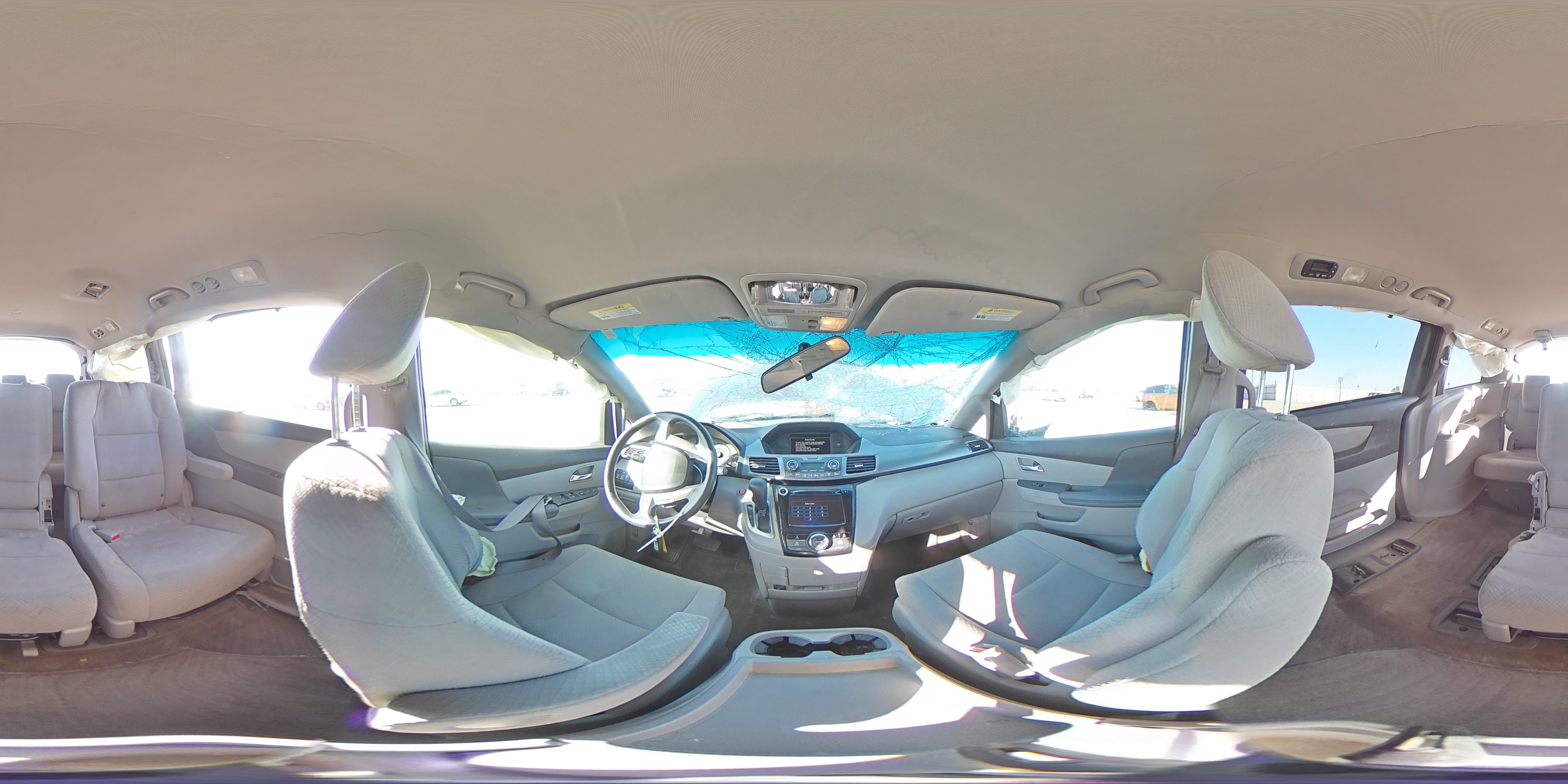 2015 Honda Odyssey - Image 13
