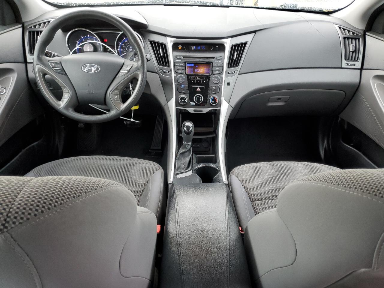 2014 Hyundai Sonata - Image 8