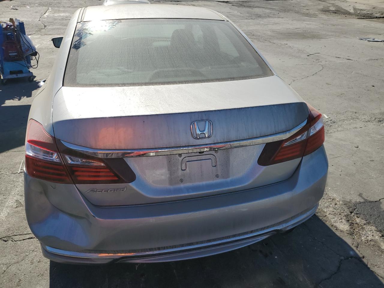 VIN 1HGCR2F36HA141355 2017 HONDA ACCORD no.6