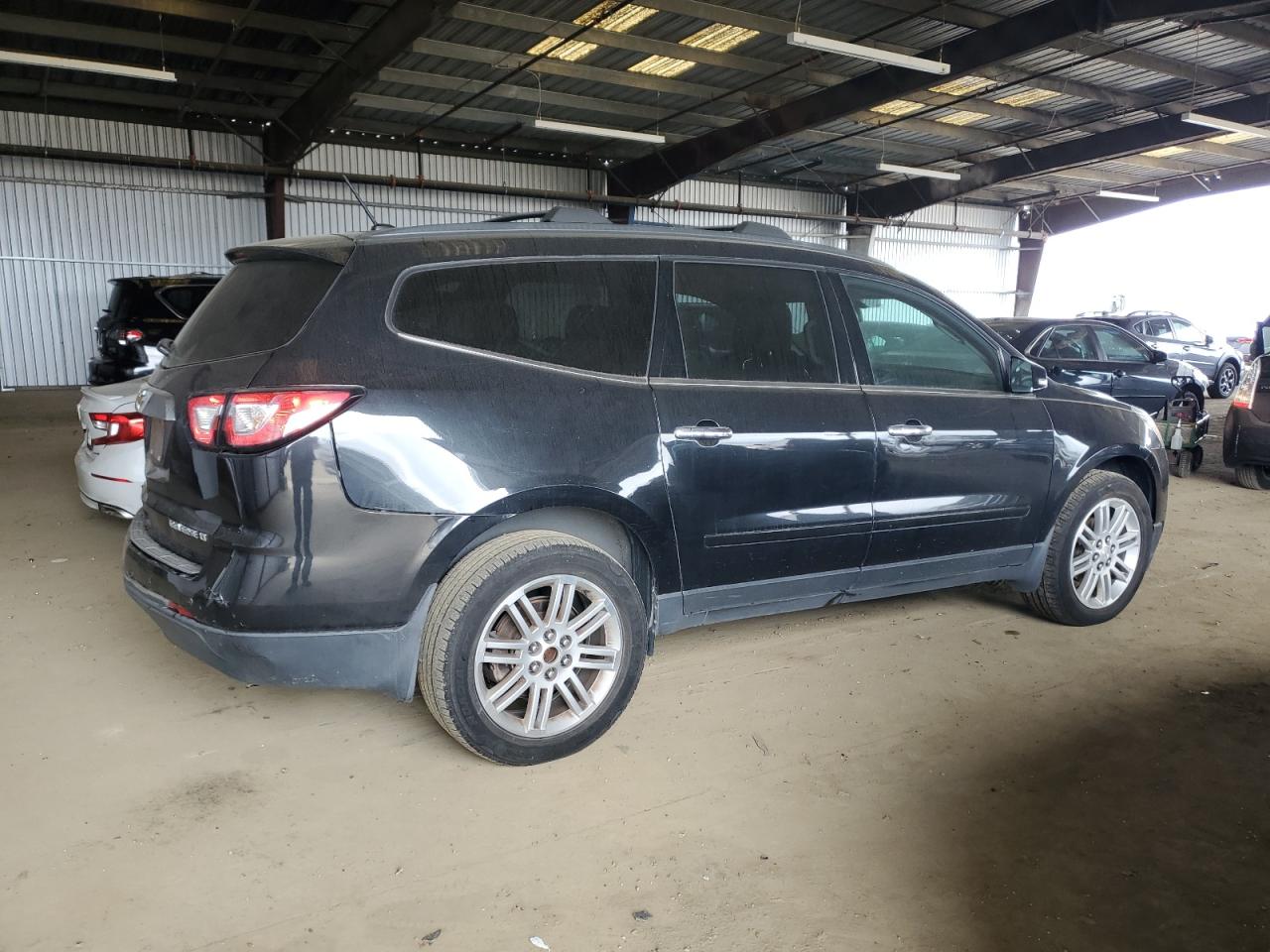 2015 Chevrolet Traverse - Image 3