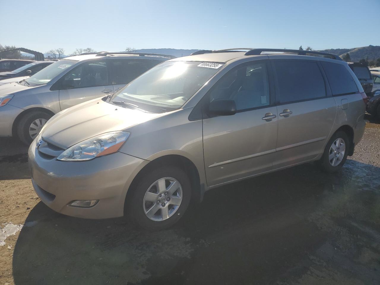 2006 Toyota Sienna - Image 1