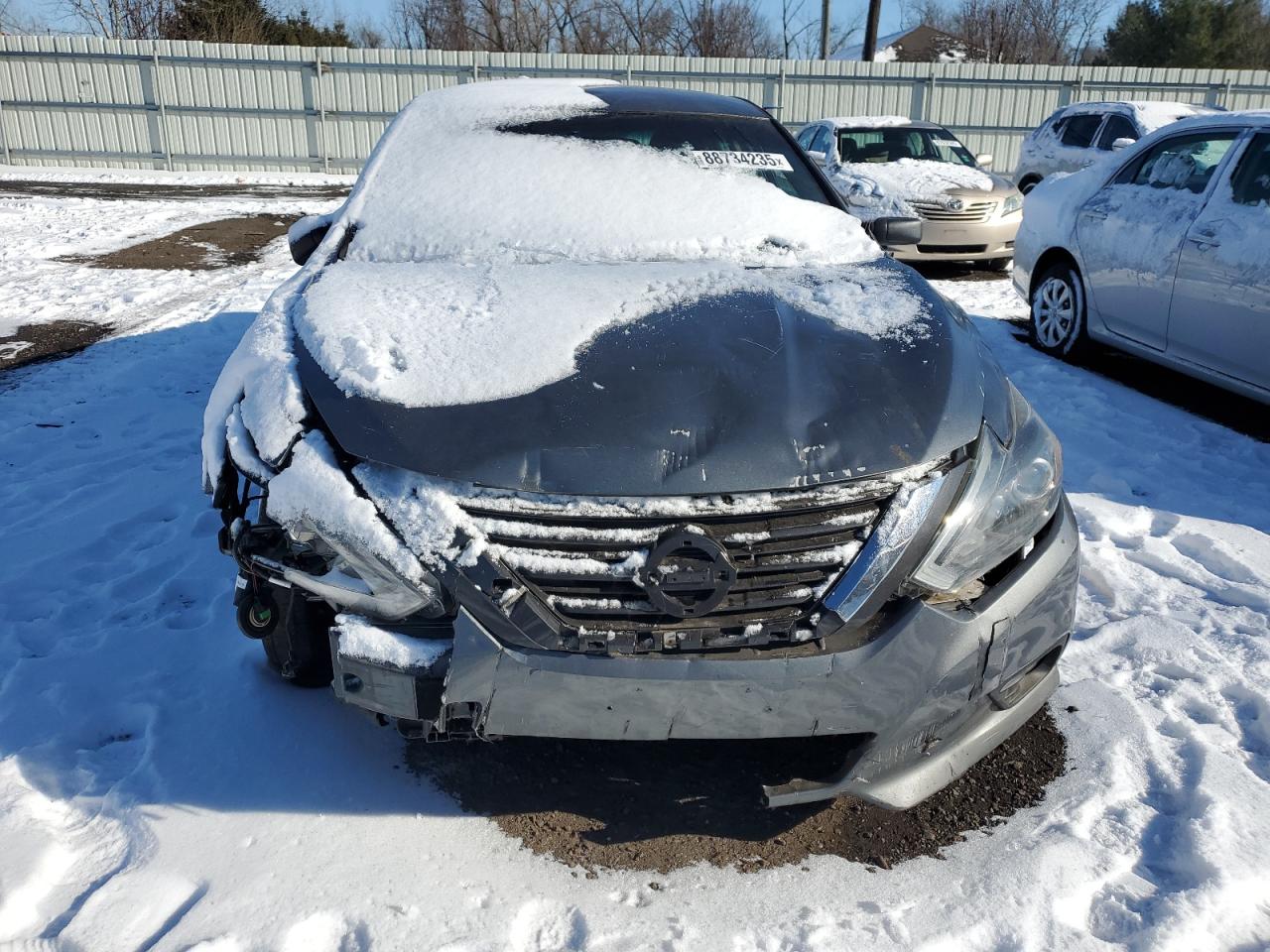 2016 Nissan Altima - Image 5