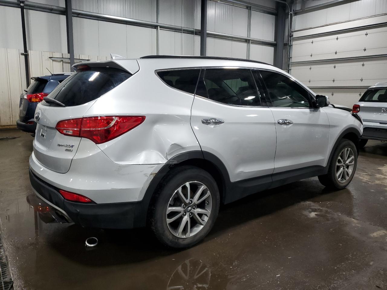 2014 Hyundai Santa Fe - Image 3