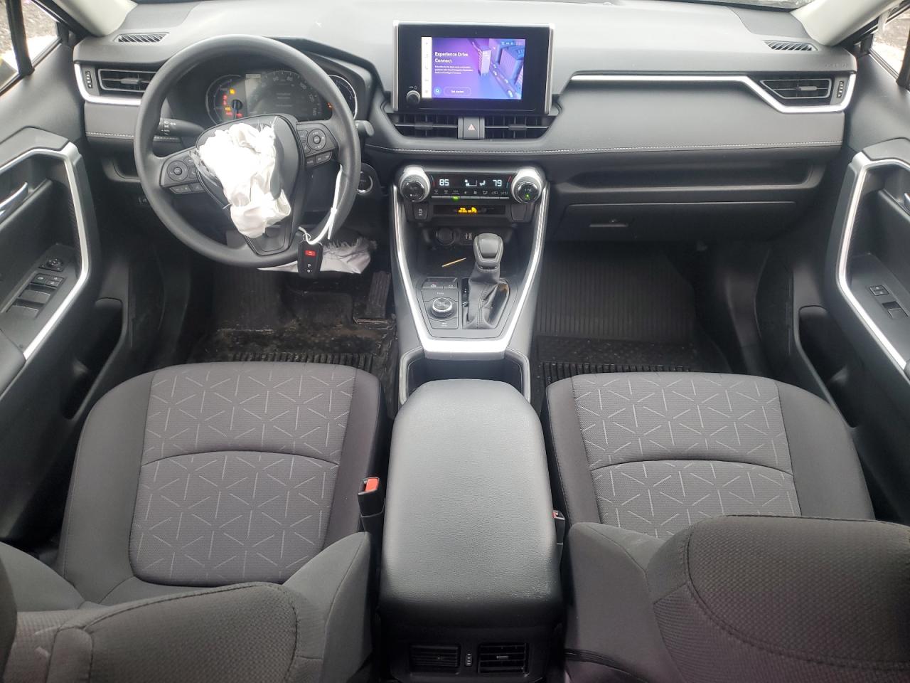 2024 Toyota RAV 4 - Image 8