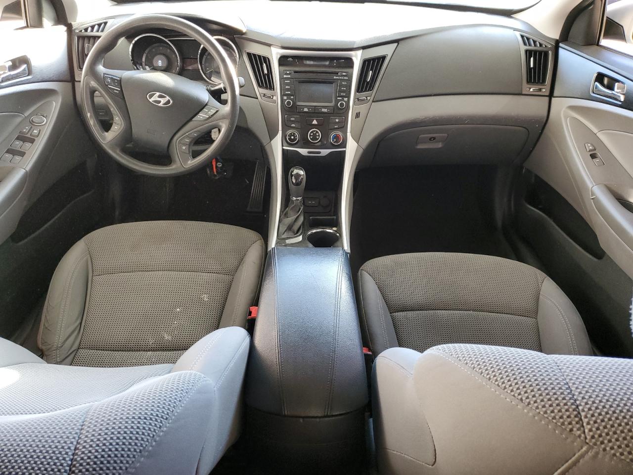 2014 Hyundai Sonata - Image 8