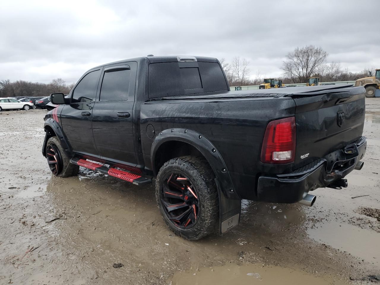 2015 RAM 1500 - Image 2