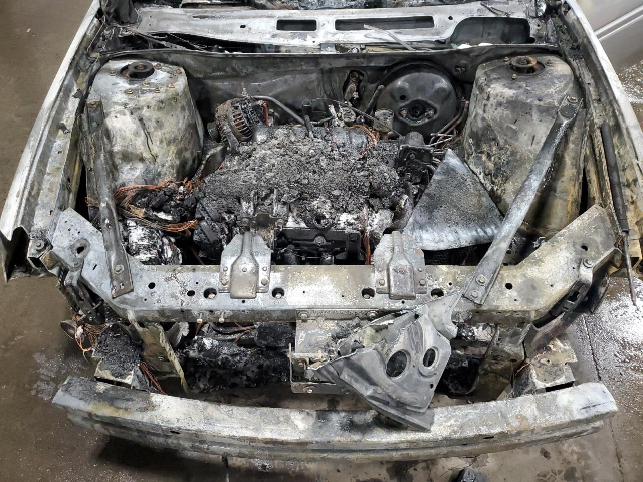 2008 Pontiac Grand Prix - Image 11