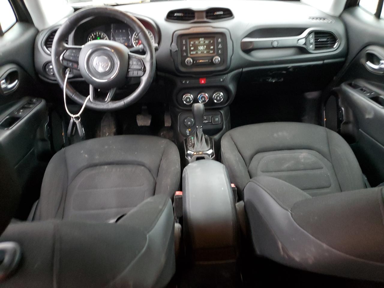2017 Jeep Renegade - Image 8