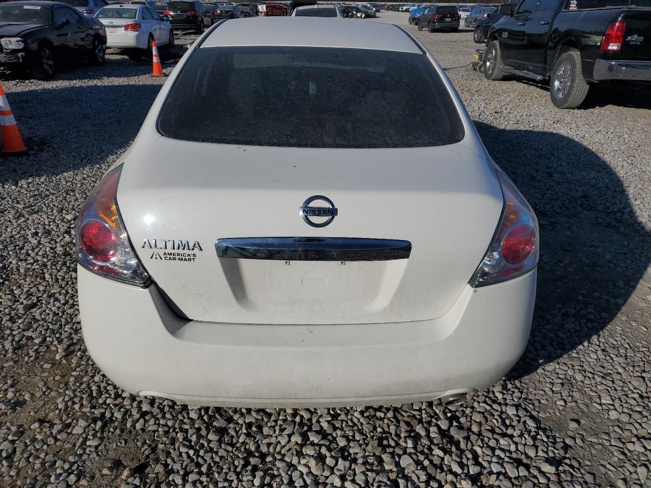 2011 Nissan Altima - Image 6