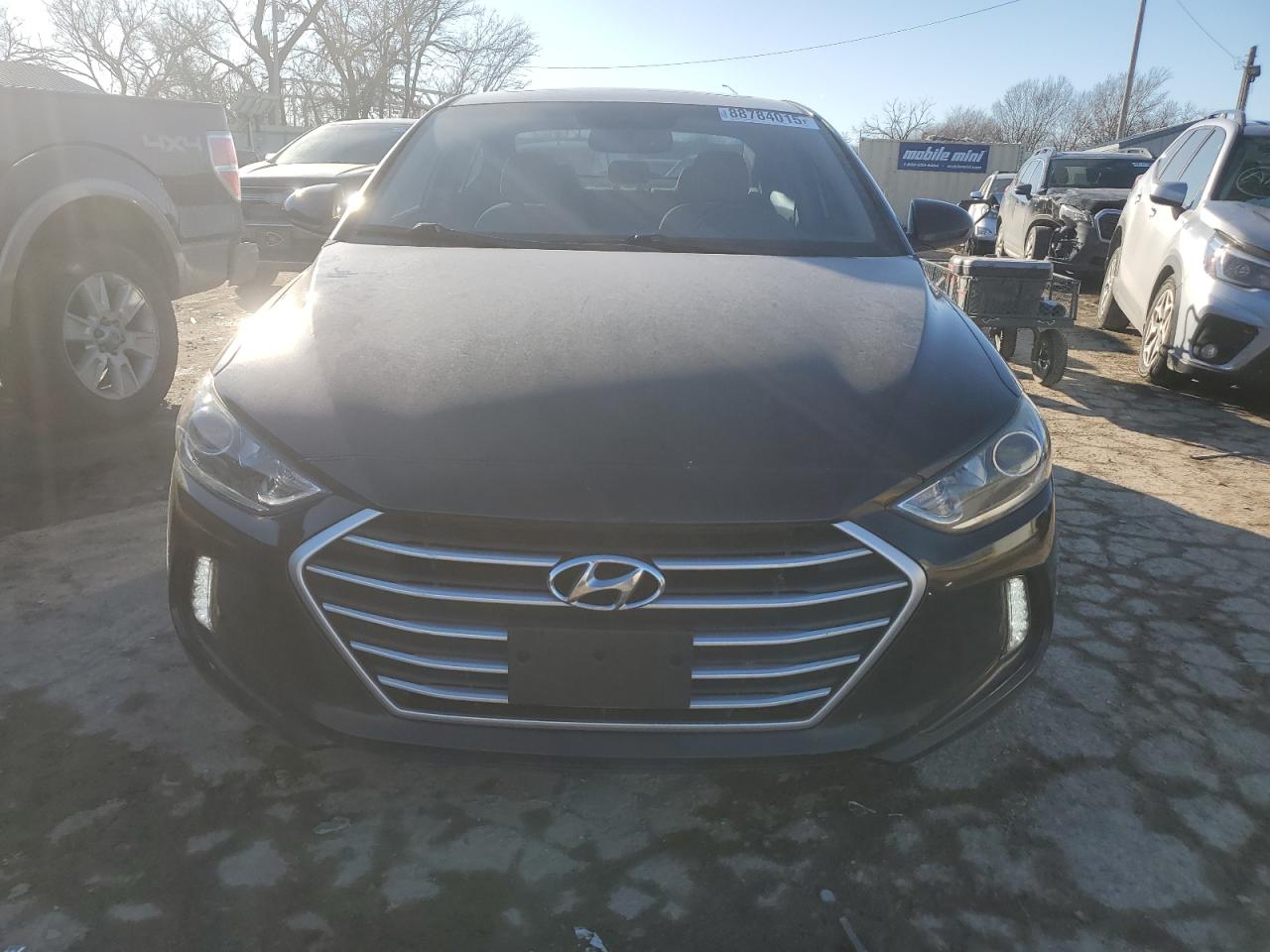 2017 Hyundai Elantra - Image 5
