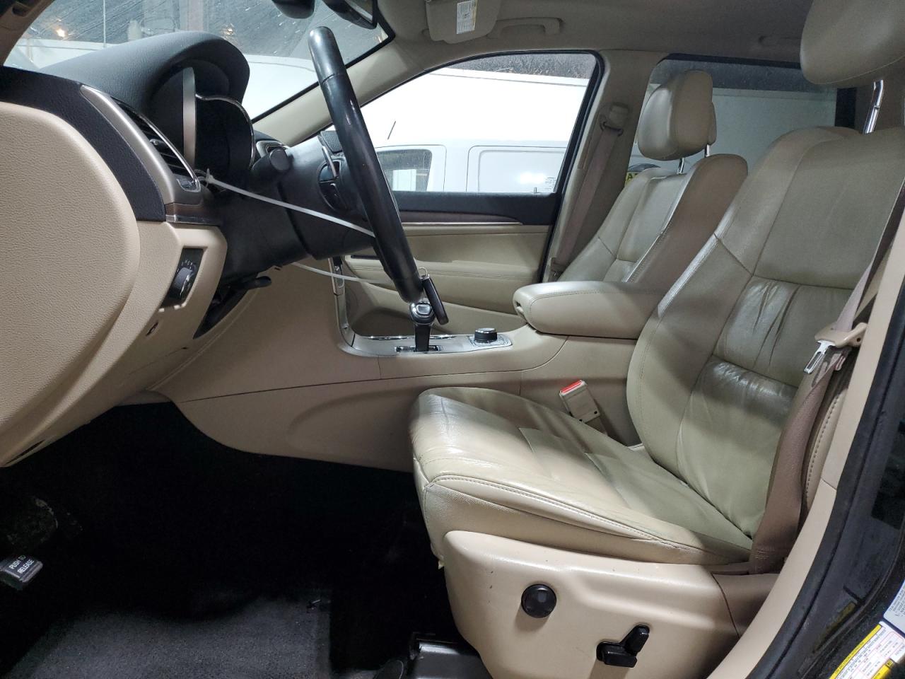 2015 Jeep Grand Cherokee - Image 7