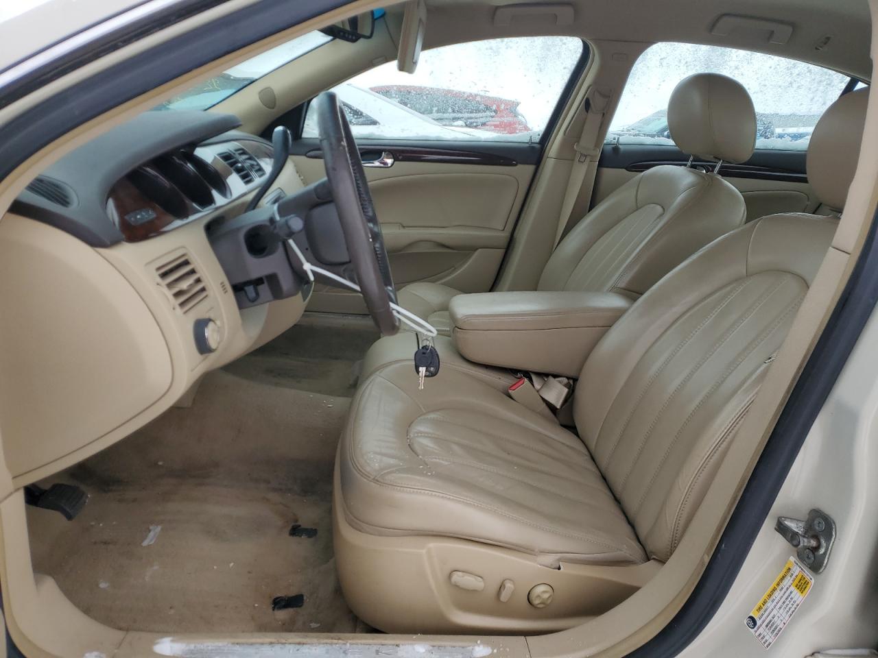 2010 Buick Lucerne - Image 7
