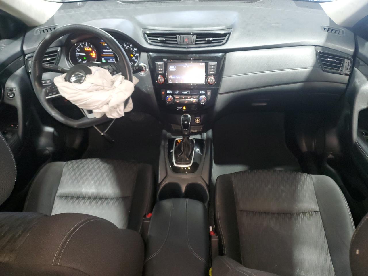 2019 Nissan Rogue - Image 8