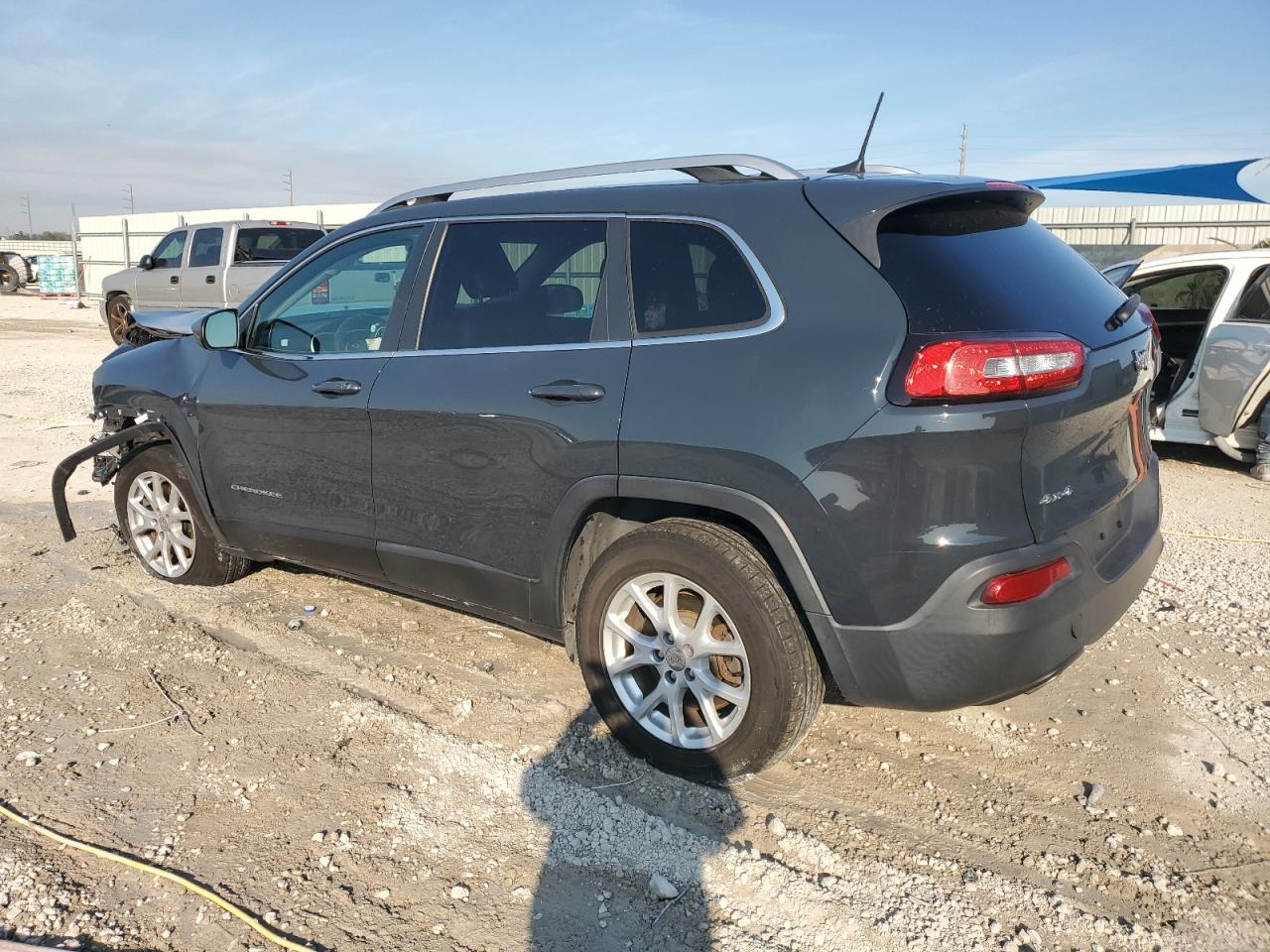 2018 Jeep Grand Cherokee - Image 2