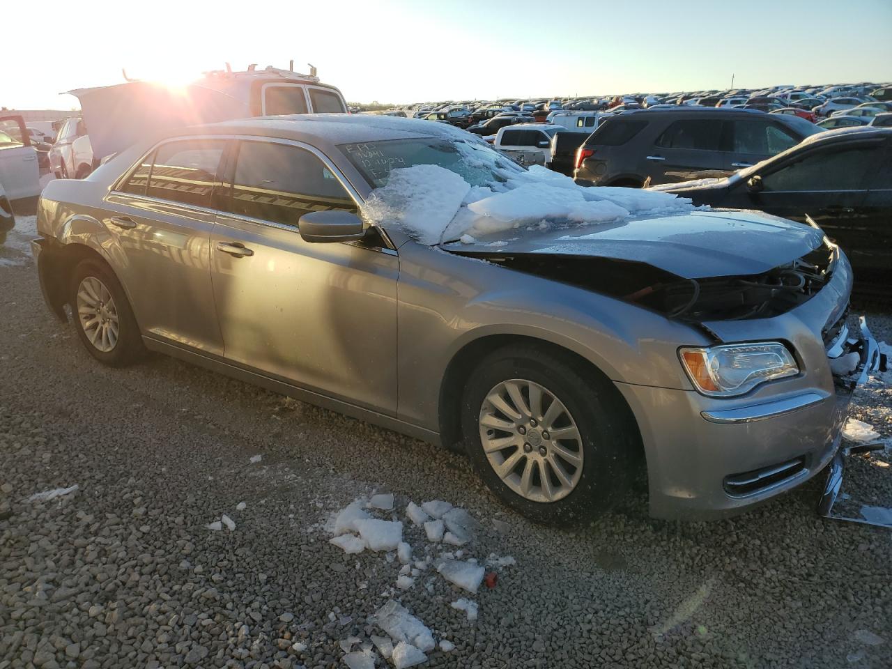 2014 Chrysler 300 - Image 4