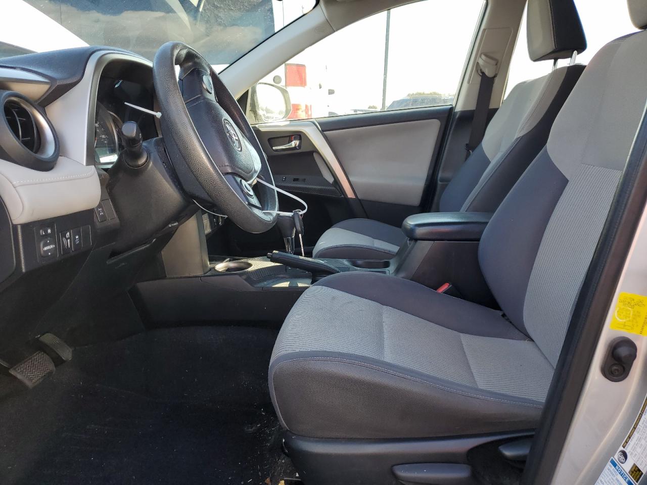 2014 Toyota RAV 4 - Image 7