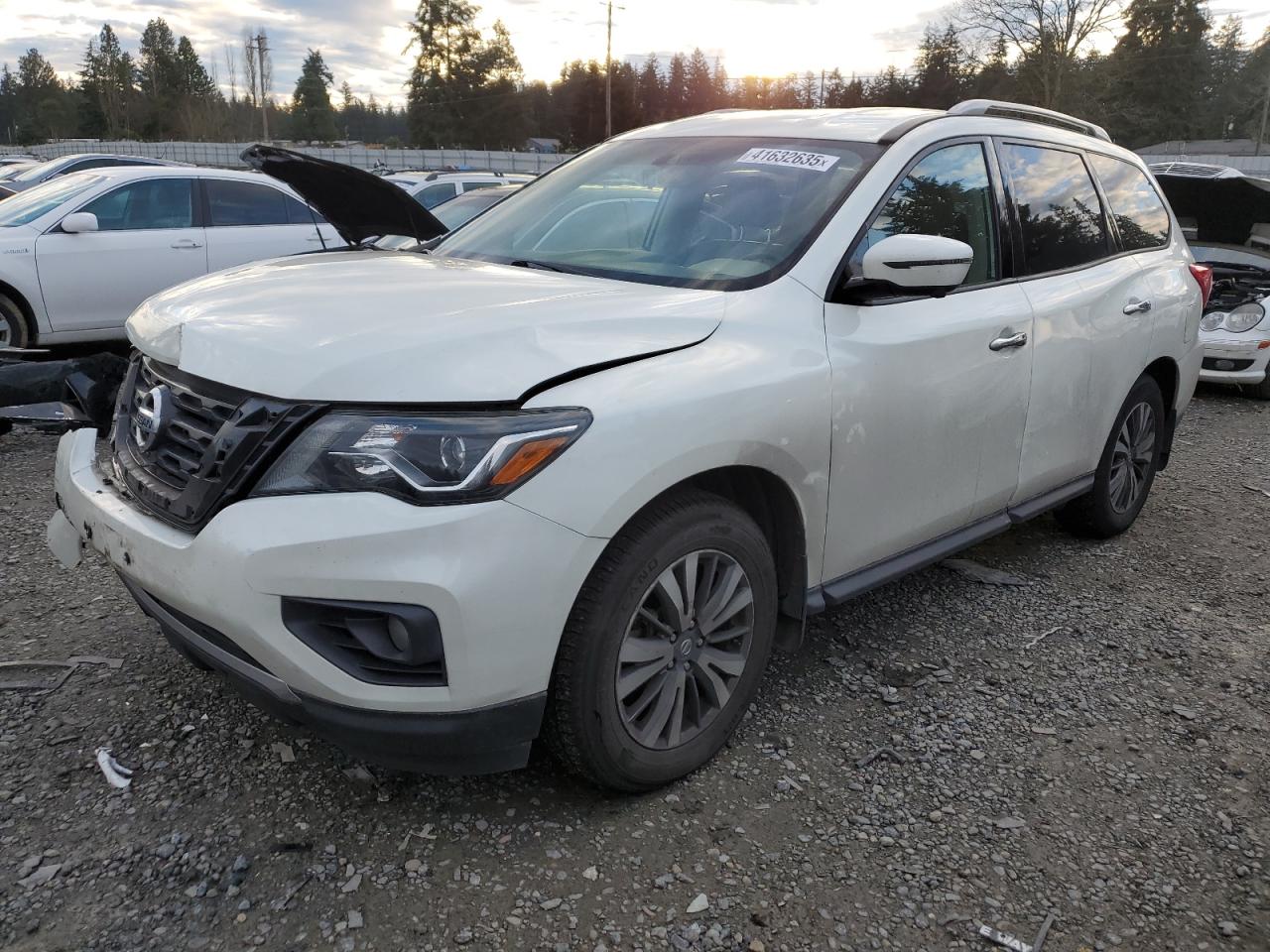 VIN 5N1DR2MM2JC606279 2018 NISSAN PATHFINDER no.1