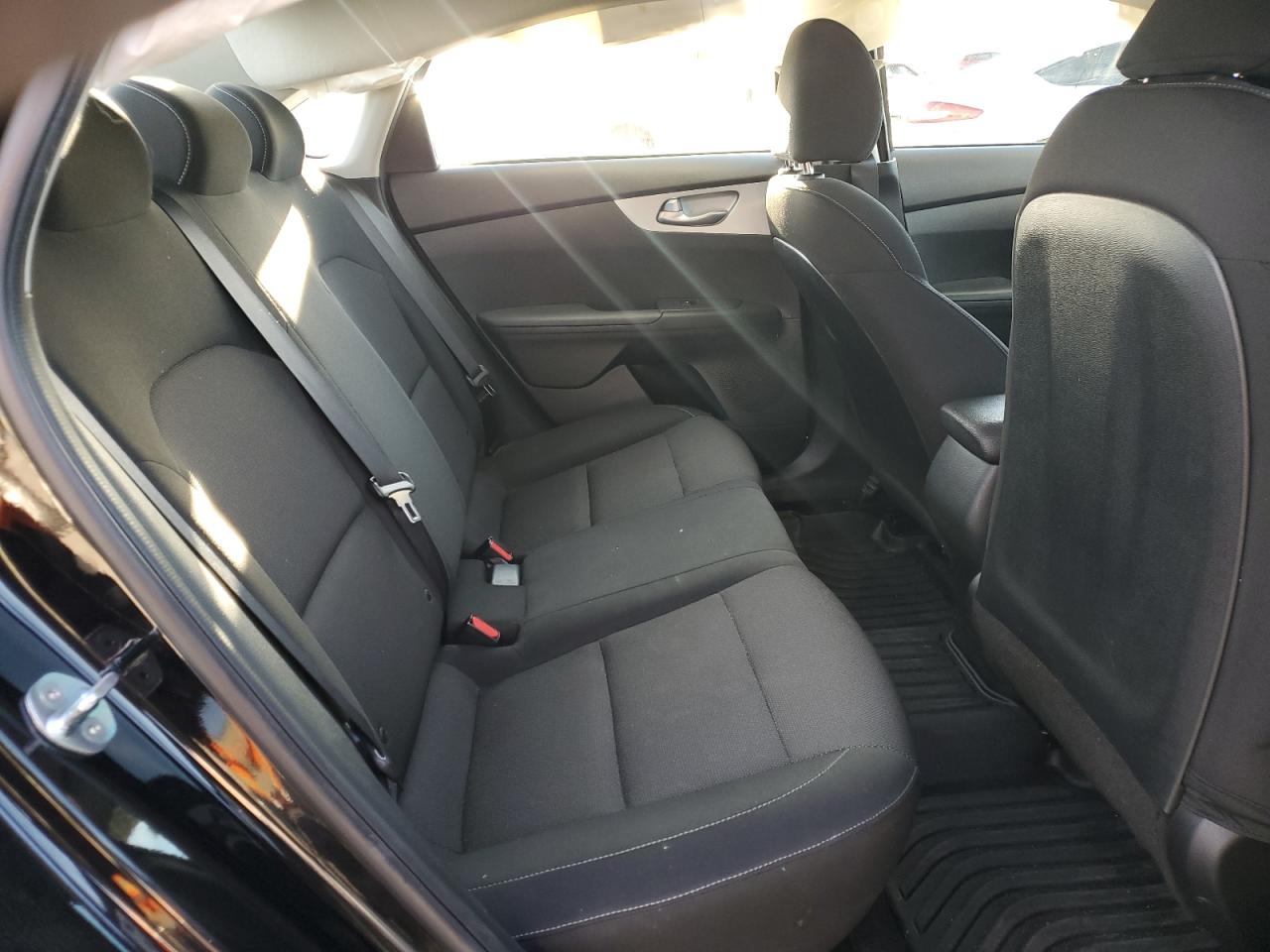 2023 Kia Forte - Image 11