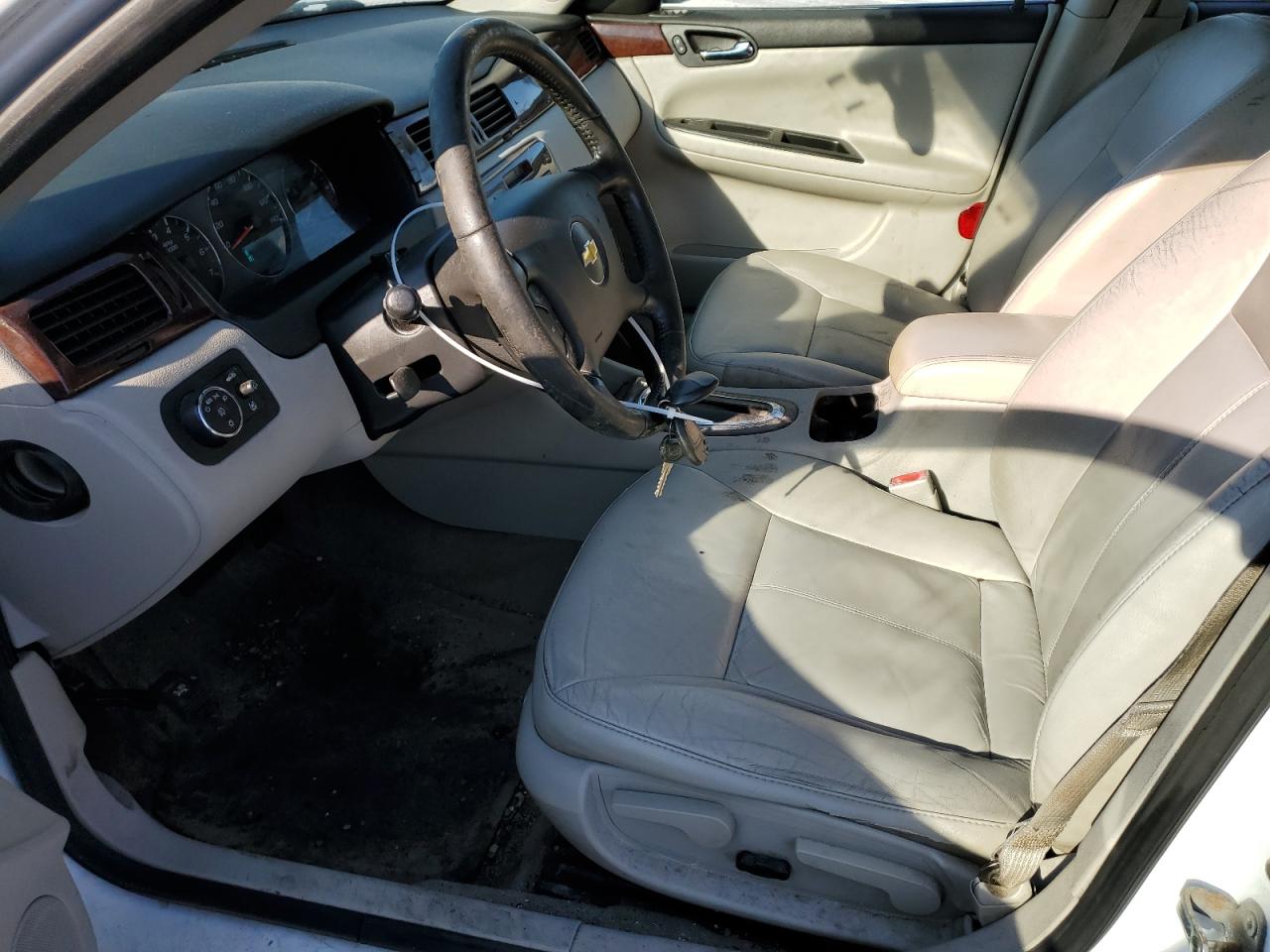 2011 Chevrolet Impala - Image 7