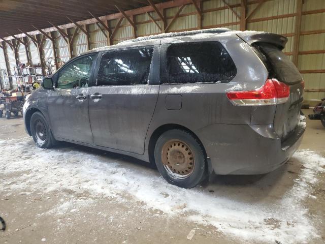 2012 TOYOTA SIENNA 